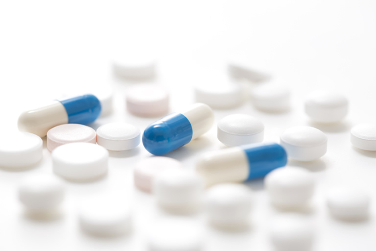 粒度の細かい医薬品情報サイトの管理性を向上（製薬会社）
